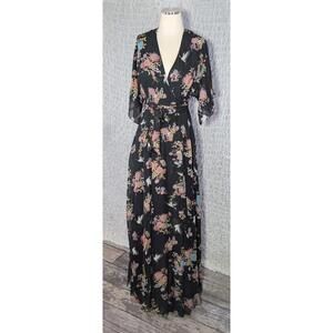 Lulu's Black Floral Kimono Style Dress Size Small‎